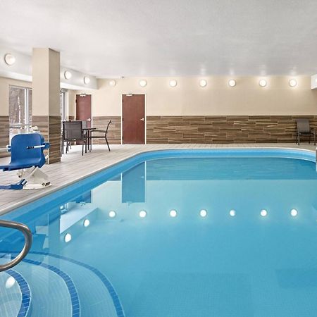 Fairfield Inn By Marriott Warren Niles Bagian luar foto