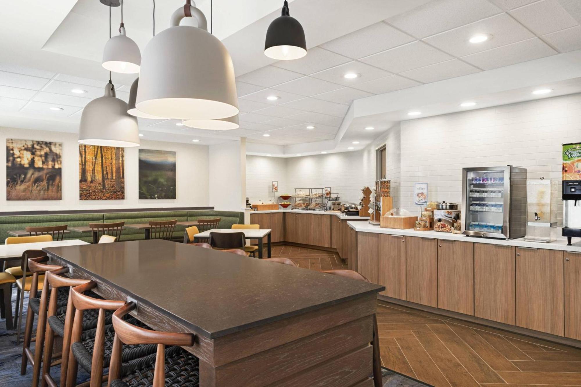 Fairfield Inn By Marriott Warren Niles Bagian luar foto