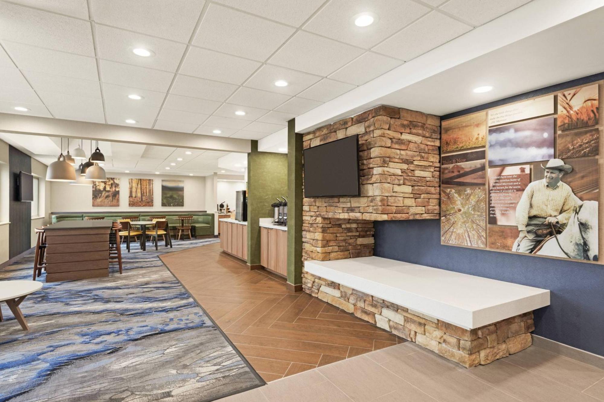Fairfield Inn By Marriott Warren Niles Bagian luar foto