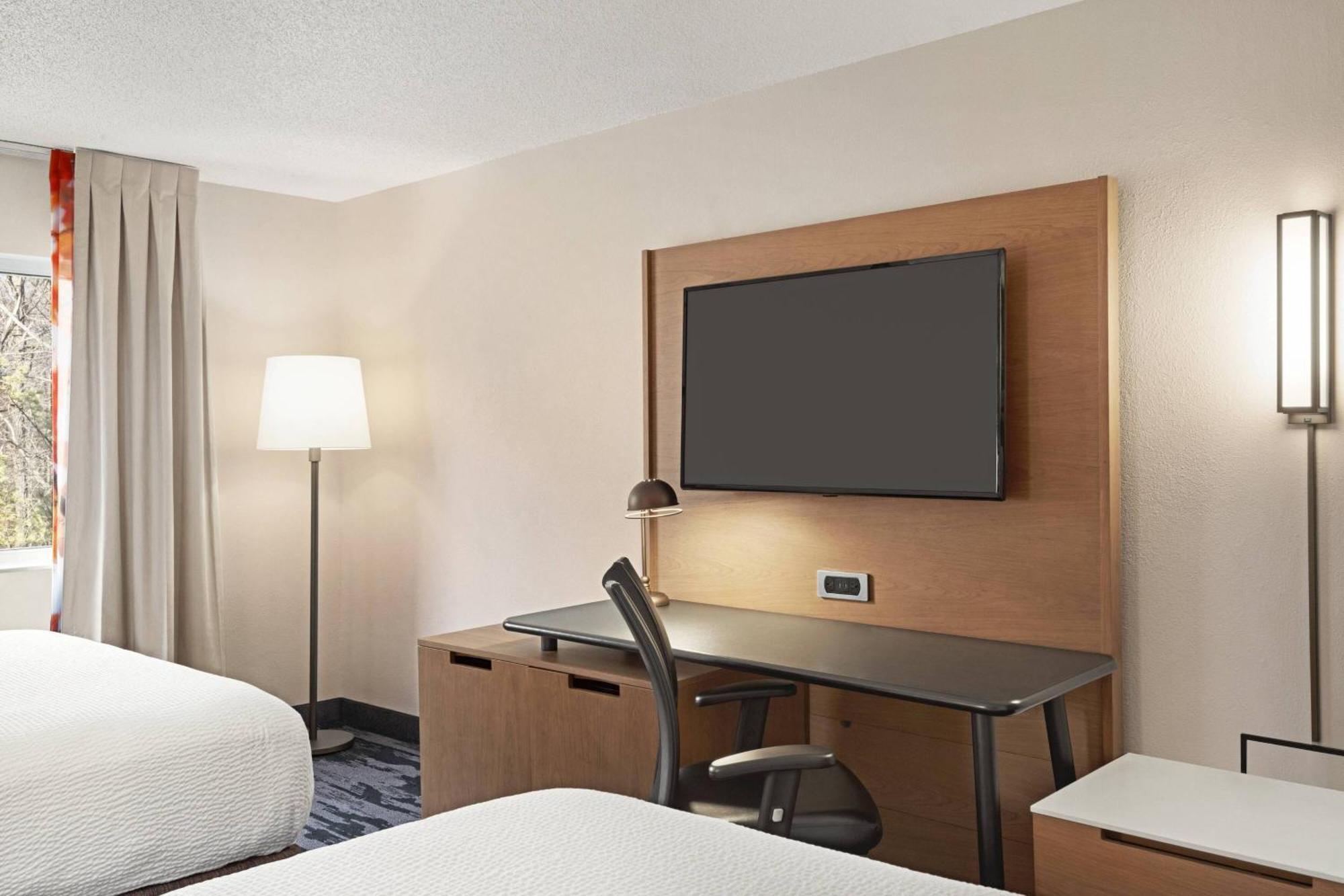 Fairfield Inn By Marriott Warren Niles Bagian luar foto