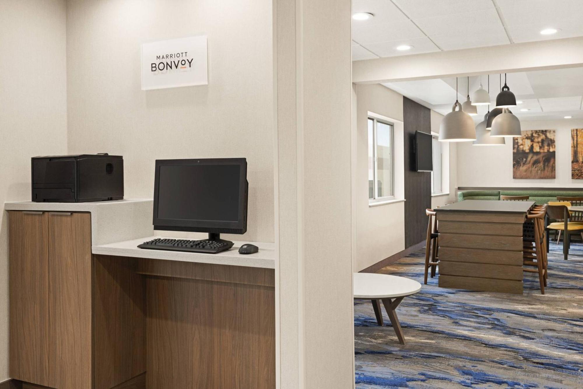 Fairfield Inn By Marriott Warren Niles Bagian luar foto