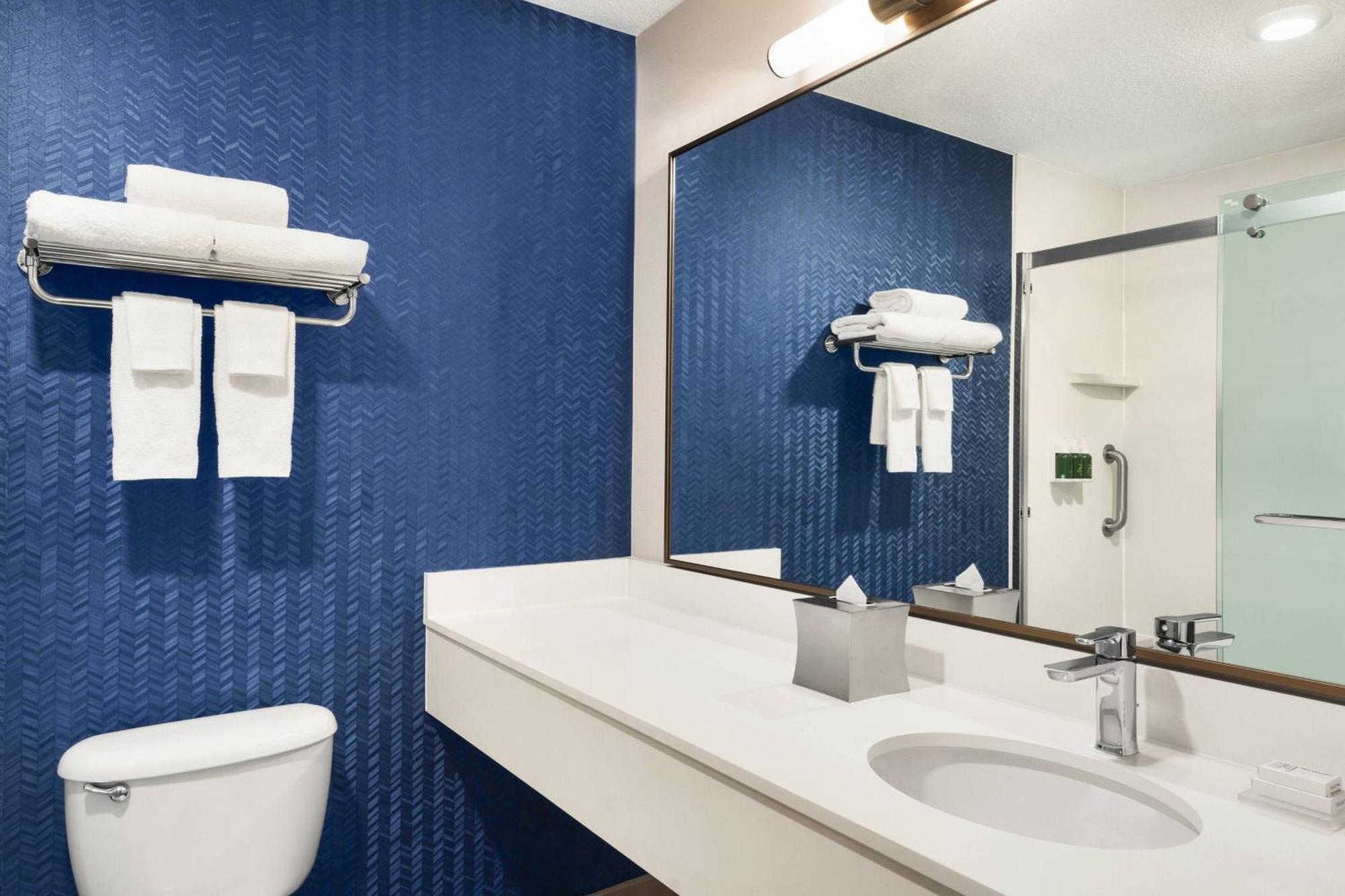 Fairfield Inn By Marriott Warren Niles Bagian luar foto