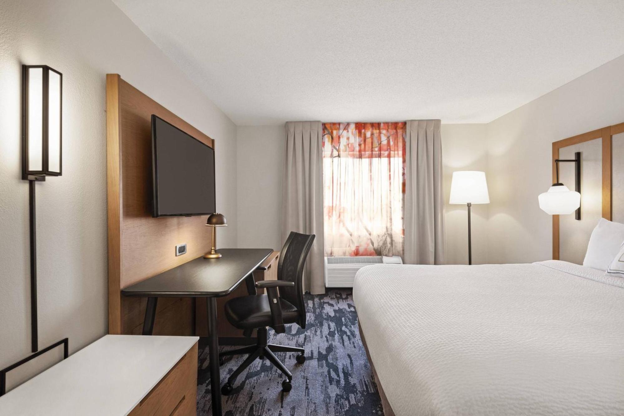 Fairfield Inn By Marriott Warren Niles Bagian luar foto