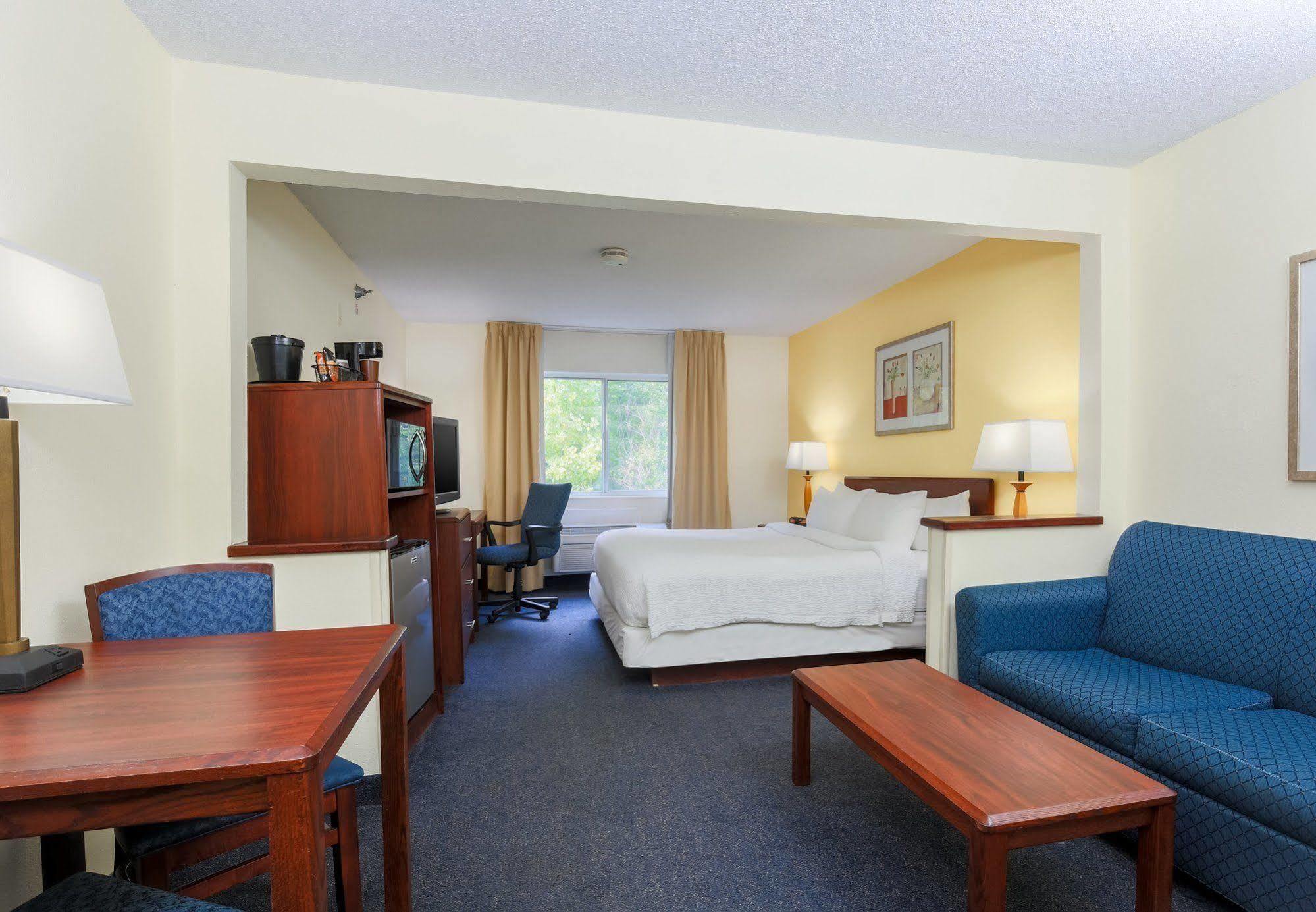 Fairfield Inn By Marriott Warren Niles Bagian luar foto