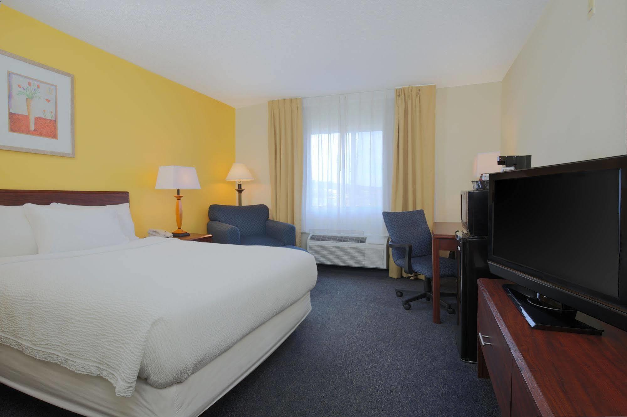 Fairfield Inn By Marriott Warren Niles Bagian luar foto