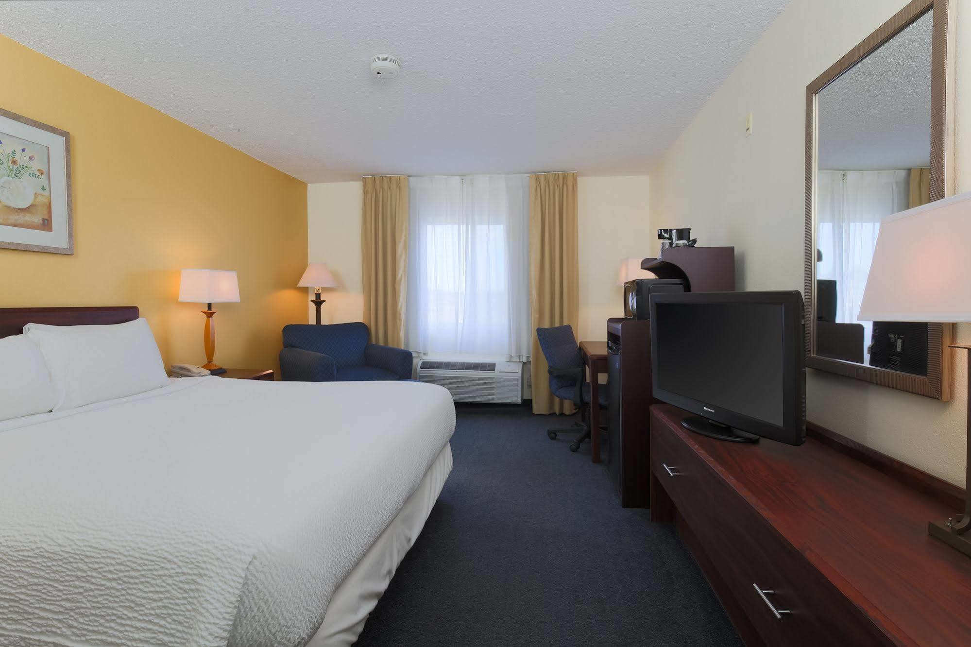 Fairfield Inn By Marriott Warren Niles Bagian luar foto